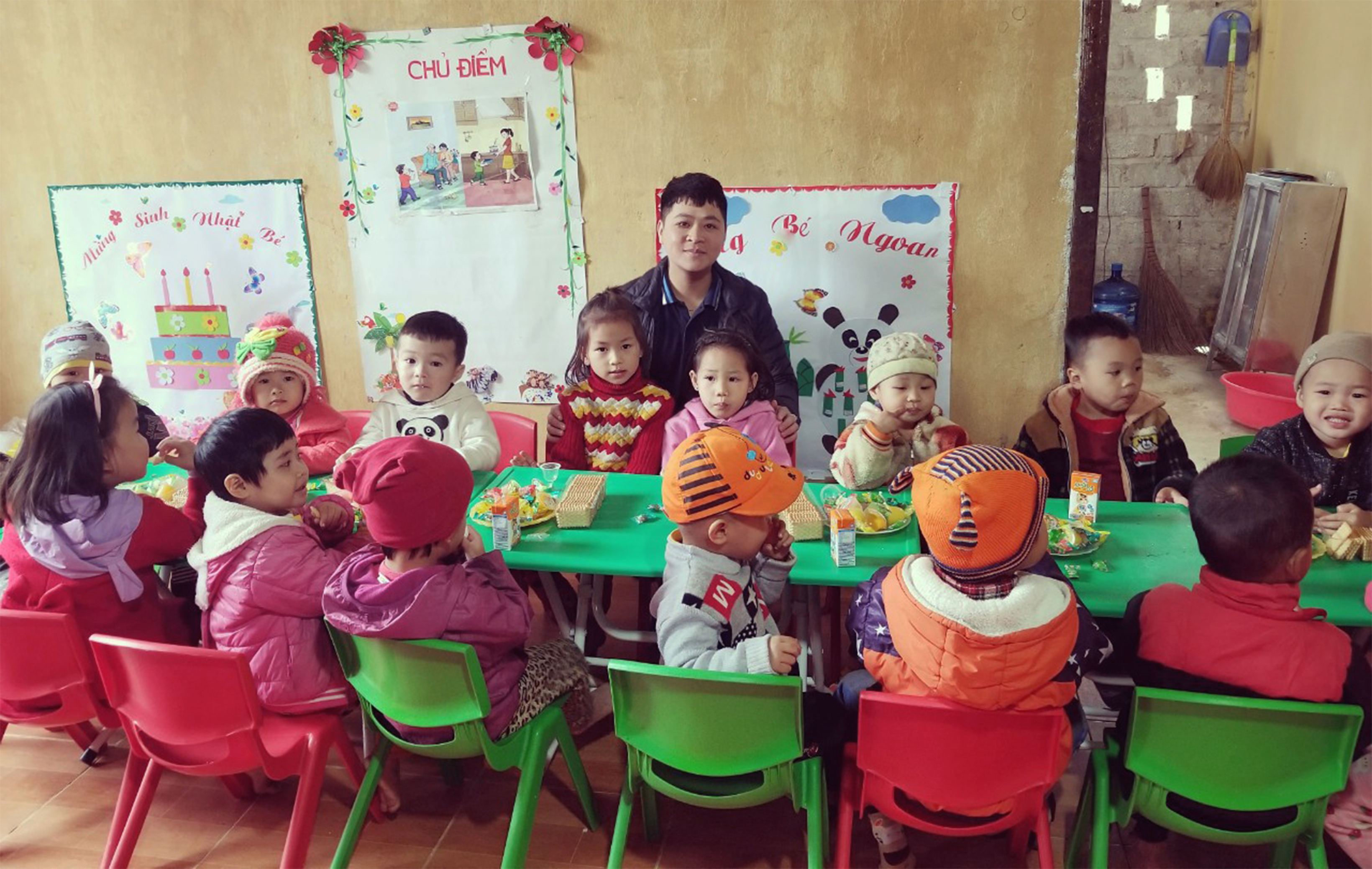 Người cán bộ trẻ giàu lòng nhân ái

